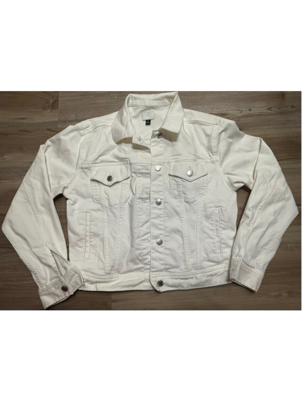 The iconic Women's Ralph Lauren White Denim Trucker Jacket